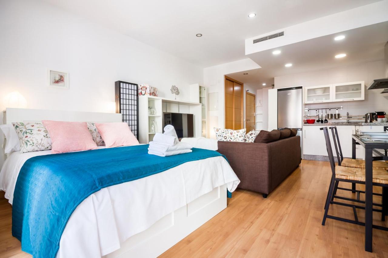 Sea & Wave Adela Boutique Apartment Málaga Dış mekan fotoğraf